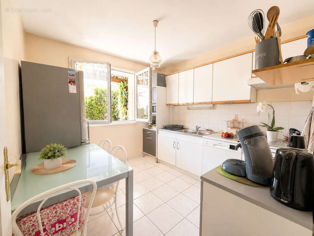 Maison mitoyenne avec jardin et garage a ville-la-grand - coin tres calme - photo 3