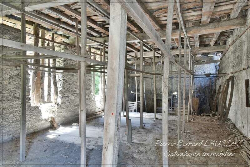 Maison à SAINT-JEAN-DE-LA-PORTE