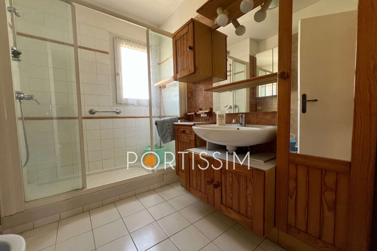 Appartement 64 m² à Cagnes-Sur-Mer  - photo 7