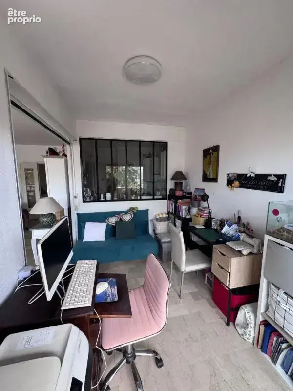 Appartement  grand 2 P  de 63m² en dernier étage à Cagnes-sur-Mer :quartier Hippodrome - photo 4