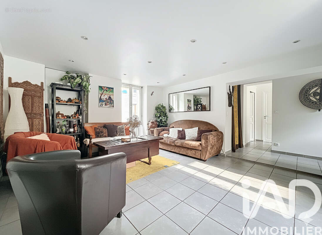 Photo 5 - Maison à LINAS