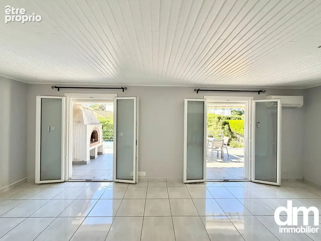 Maison de type 5 avec dépendance sur une parcelle de 570m2 - photo 7