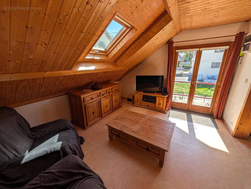 Maison à BIANS-LES-USIERS