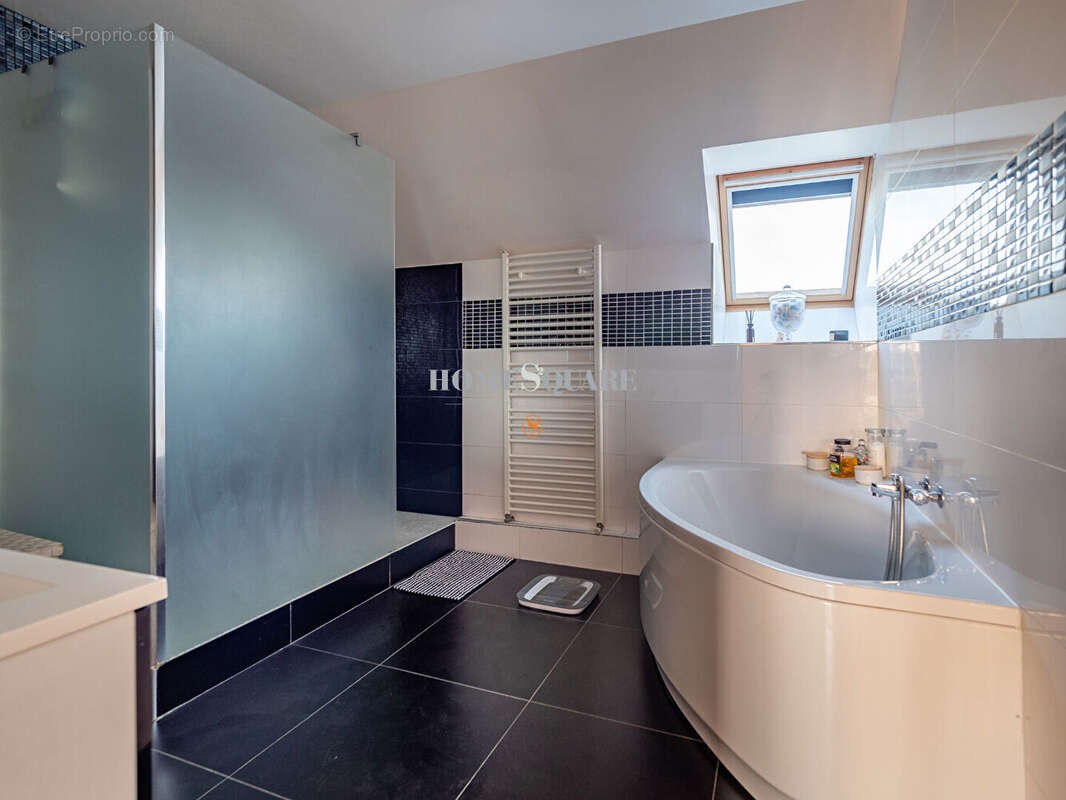 Maison à ORRY-LA-VILLE