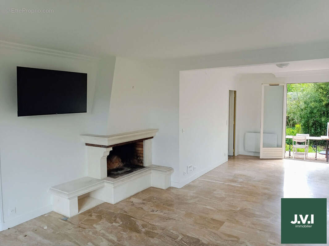 Maison à MONTMORENCY