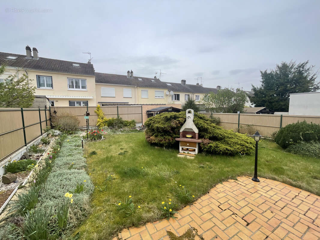 Maison à DREUIL-LES-AMIENS