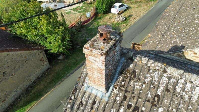 Authentique maison en pierres 180 m² - Investisseurs ou amoureux de rénovation - LIGNEROLLES (36) - photo 28
