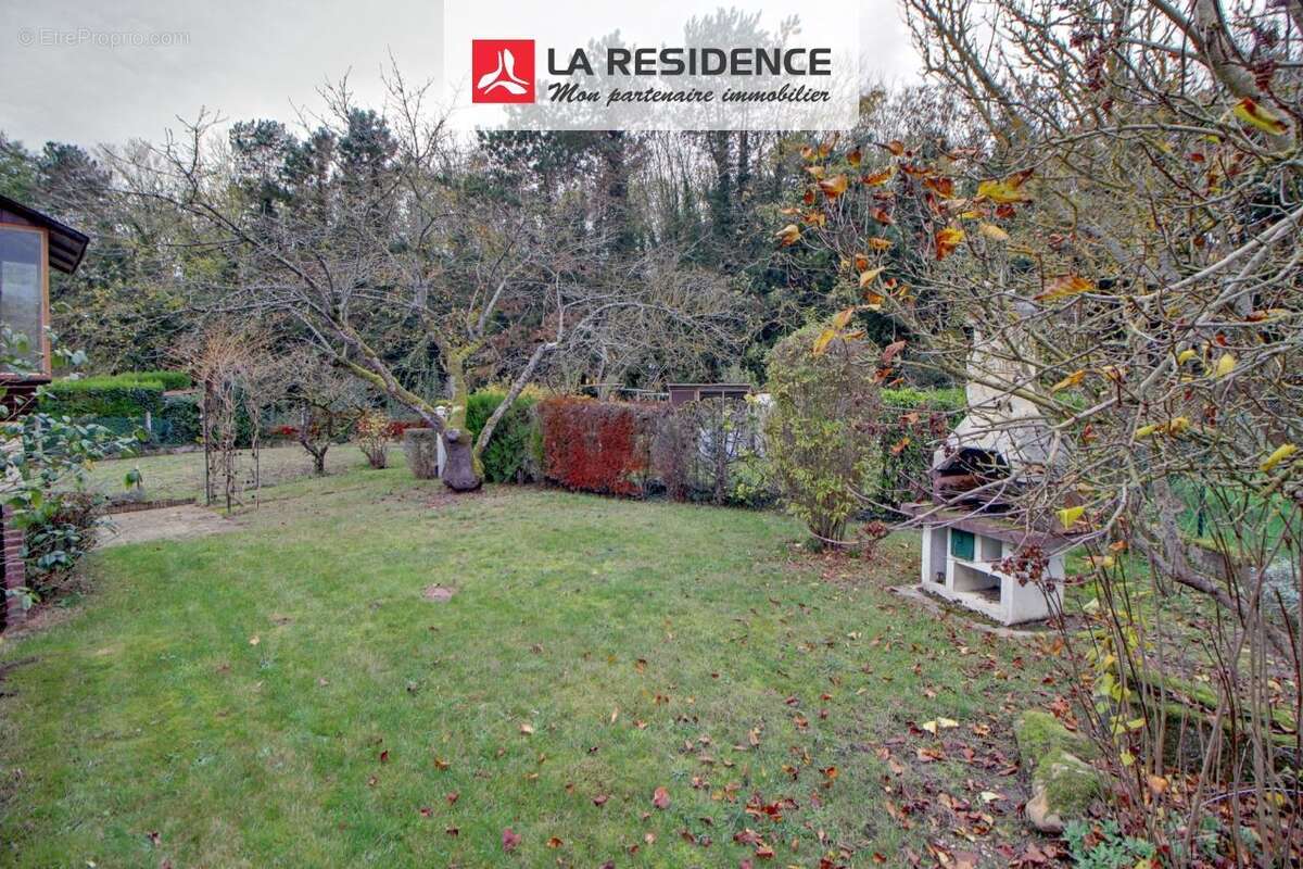 Maison à COURCELLES-SUR-SEINE