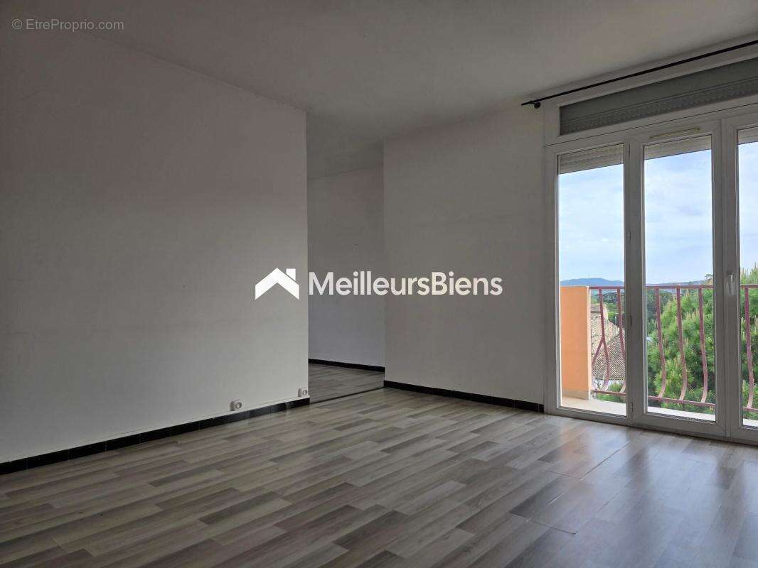 Appartement à PONT-SAINT-ESPRIT