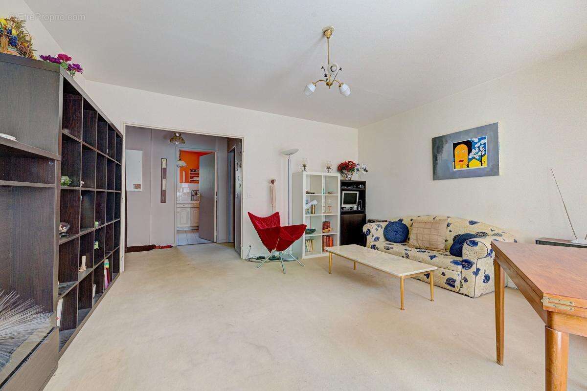 Appartement à VILLEMOMBLE