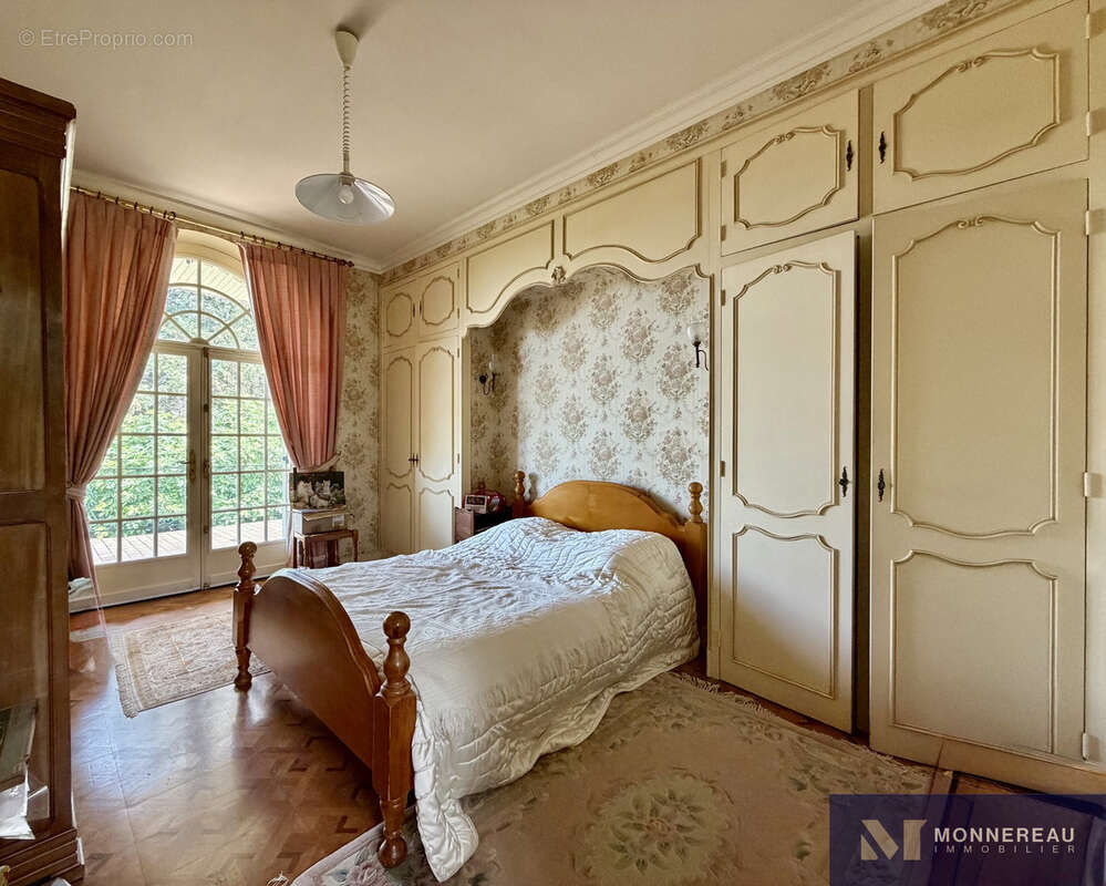 Belle maison en pierre avec grand terrain - photo 12