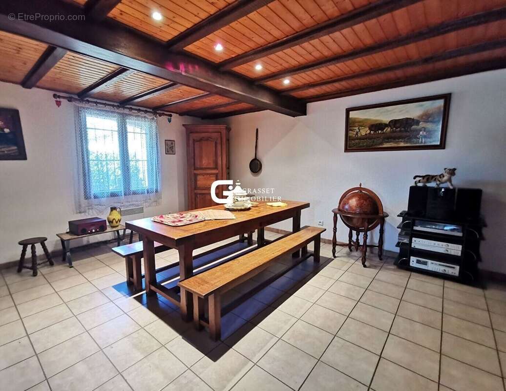 Maison à OYONNAX