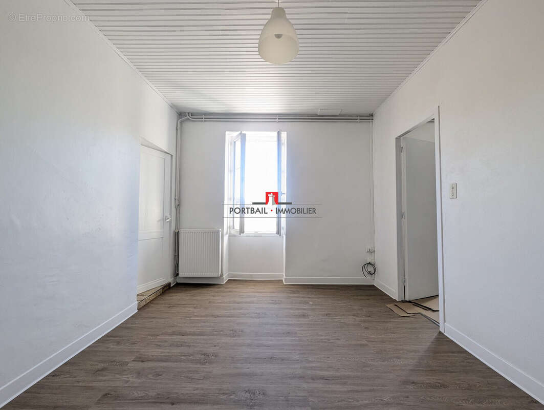 Maison 76 m² à Villeneuve  - photo 7