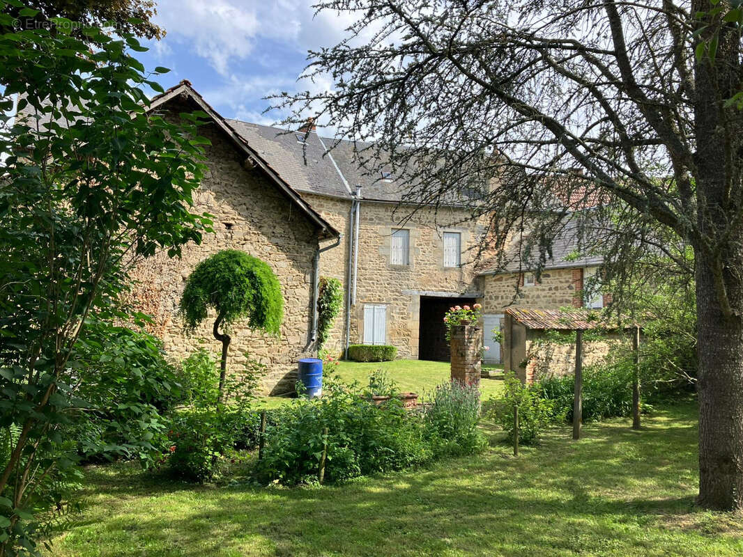 Maison à PIONSAT