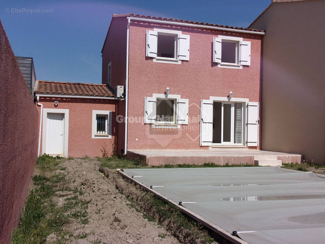 Maison à SAINT-ETIENNE-DU-GRES