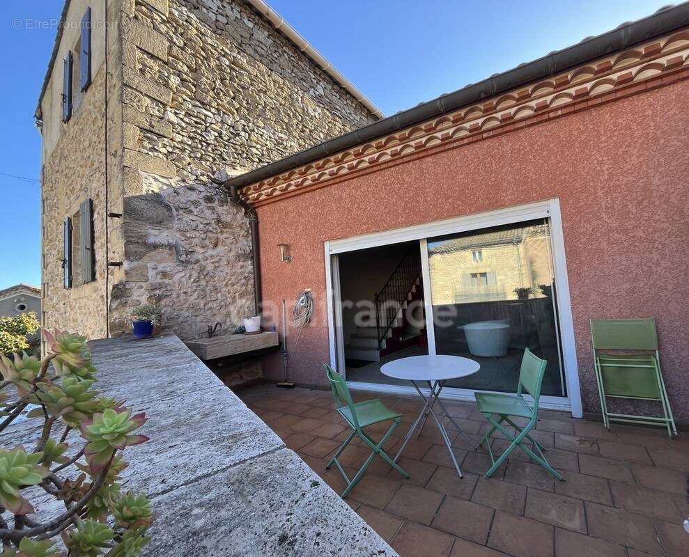 Maison à COLLIAS