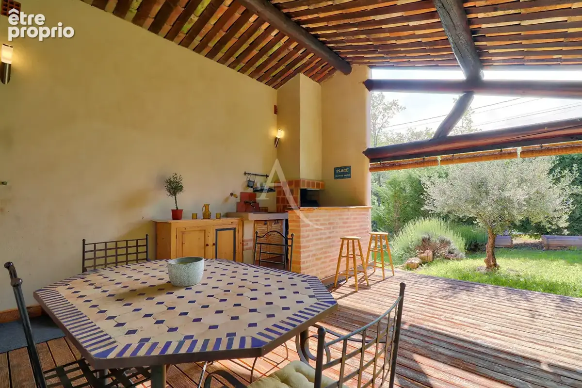 Villa type 6 au calme de 172m2 avec jardin garage abri voiture double et piscine - photo 15