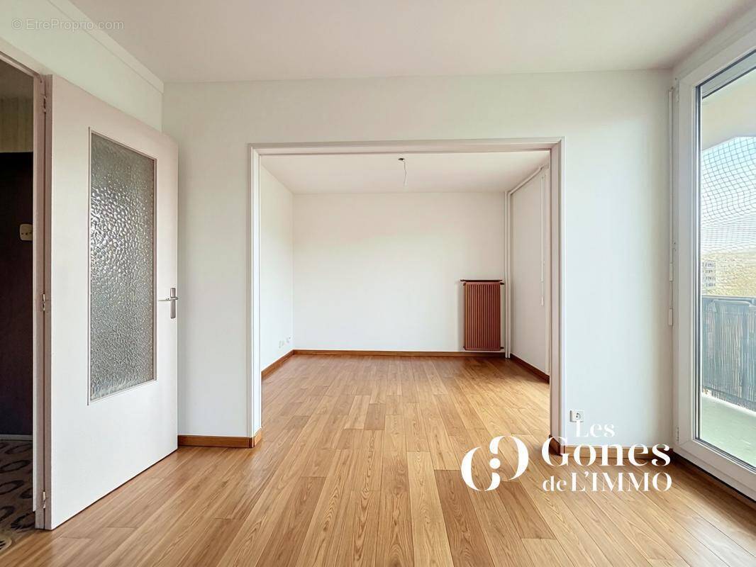 Appartement à VAULX-EN-VELIN