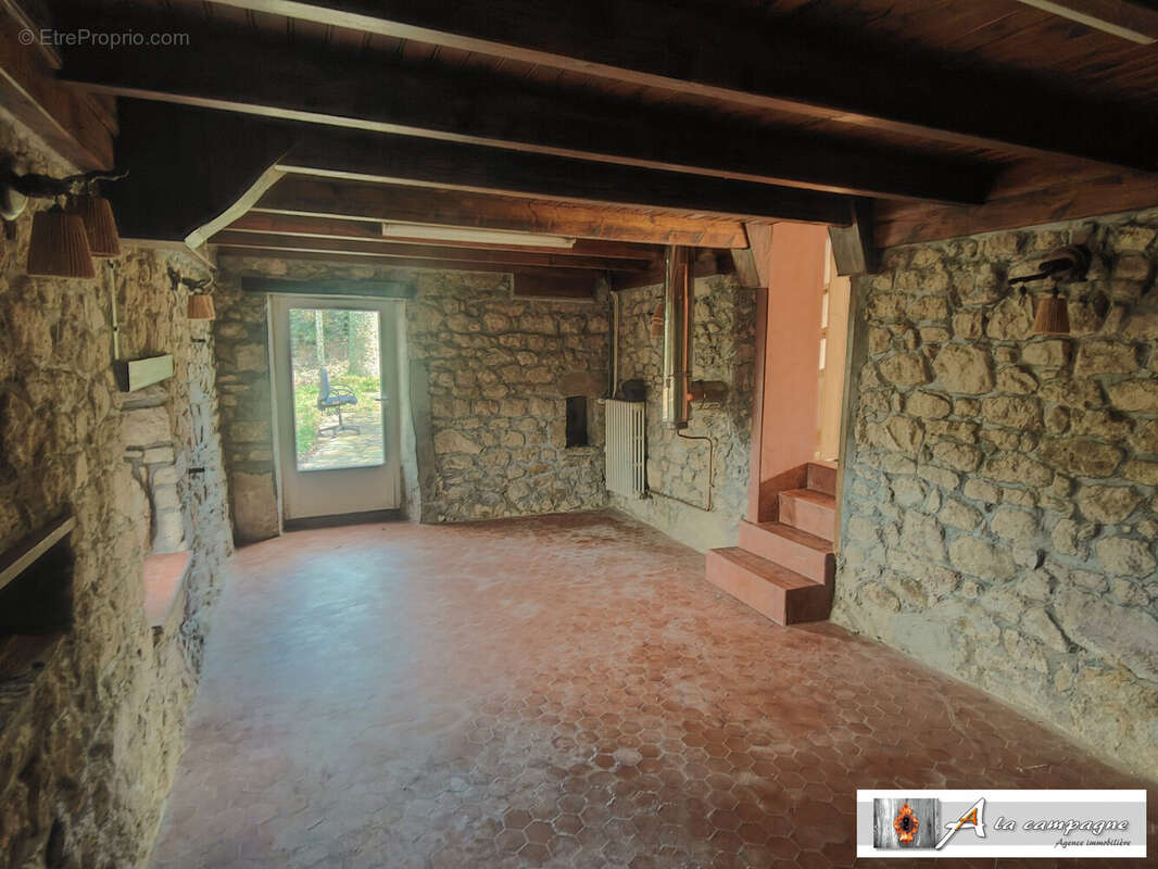 Maison à LAPEYROUSE