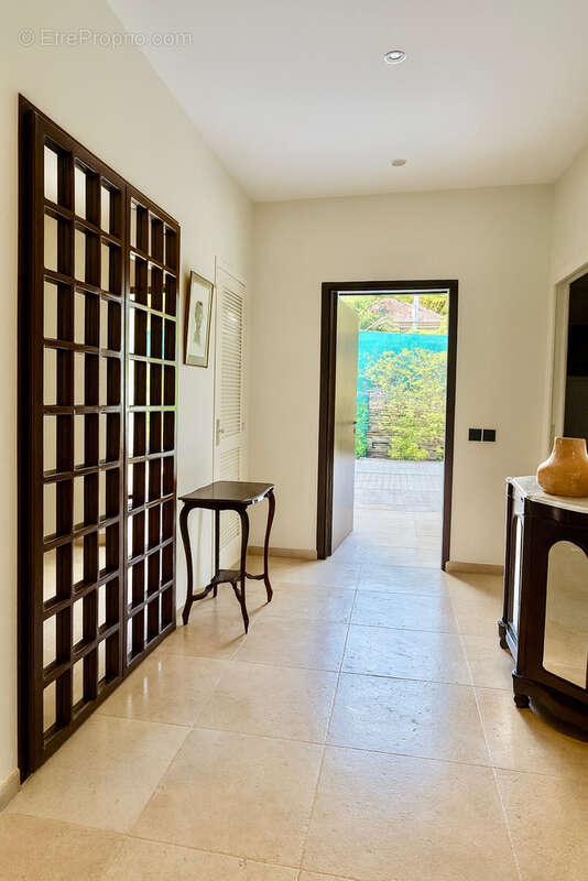 Maison à PETIT-BOURG