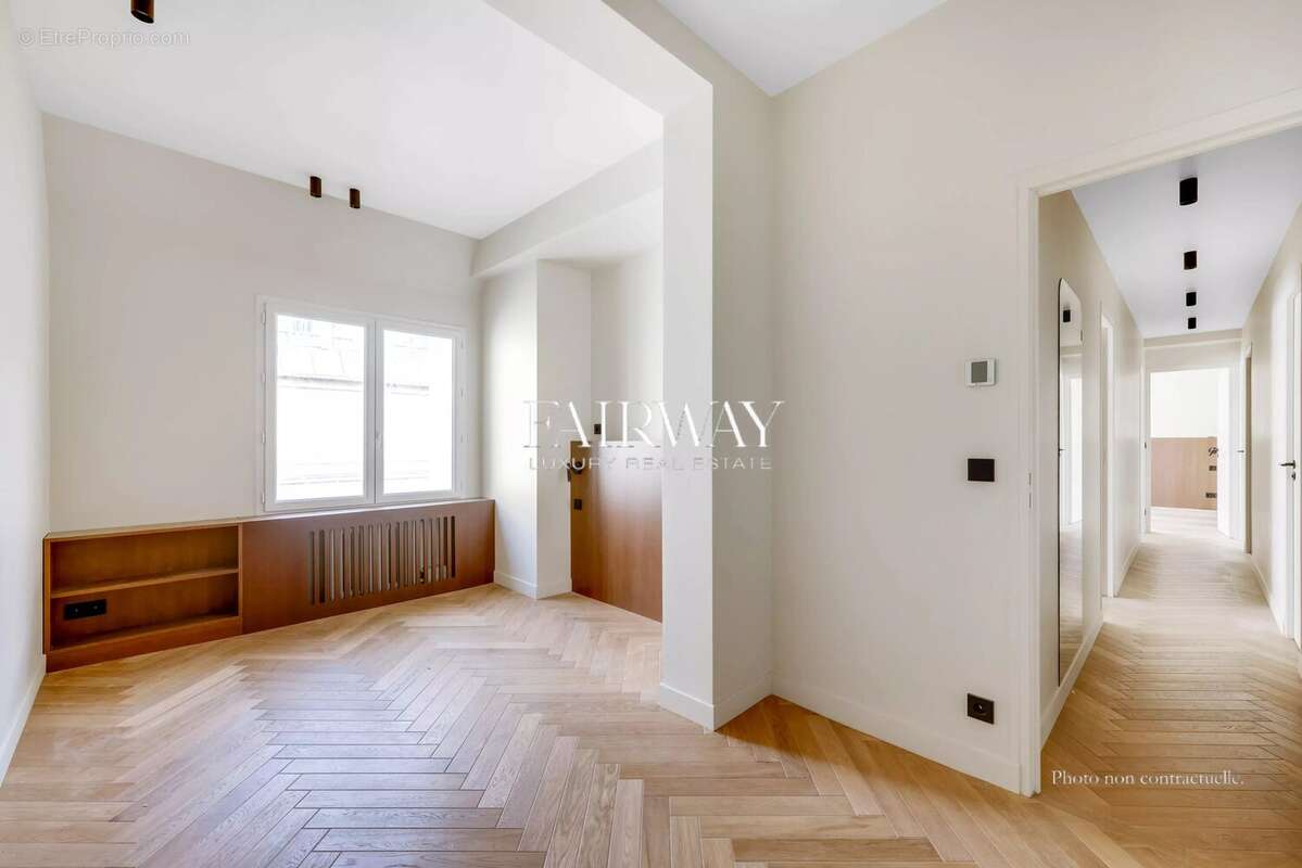 Appartement à PARIS-2E