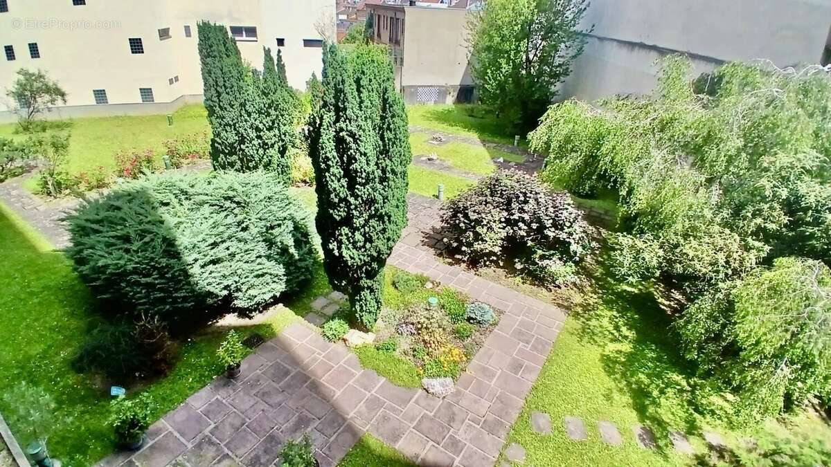 Appartement à PARIS-19E