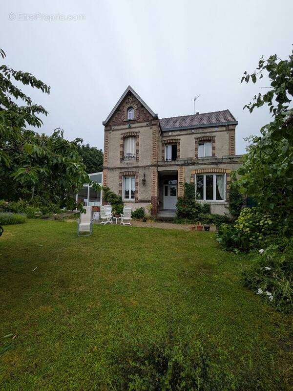 Maison à COMPIEGNE