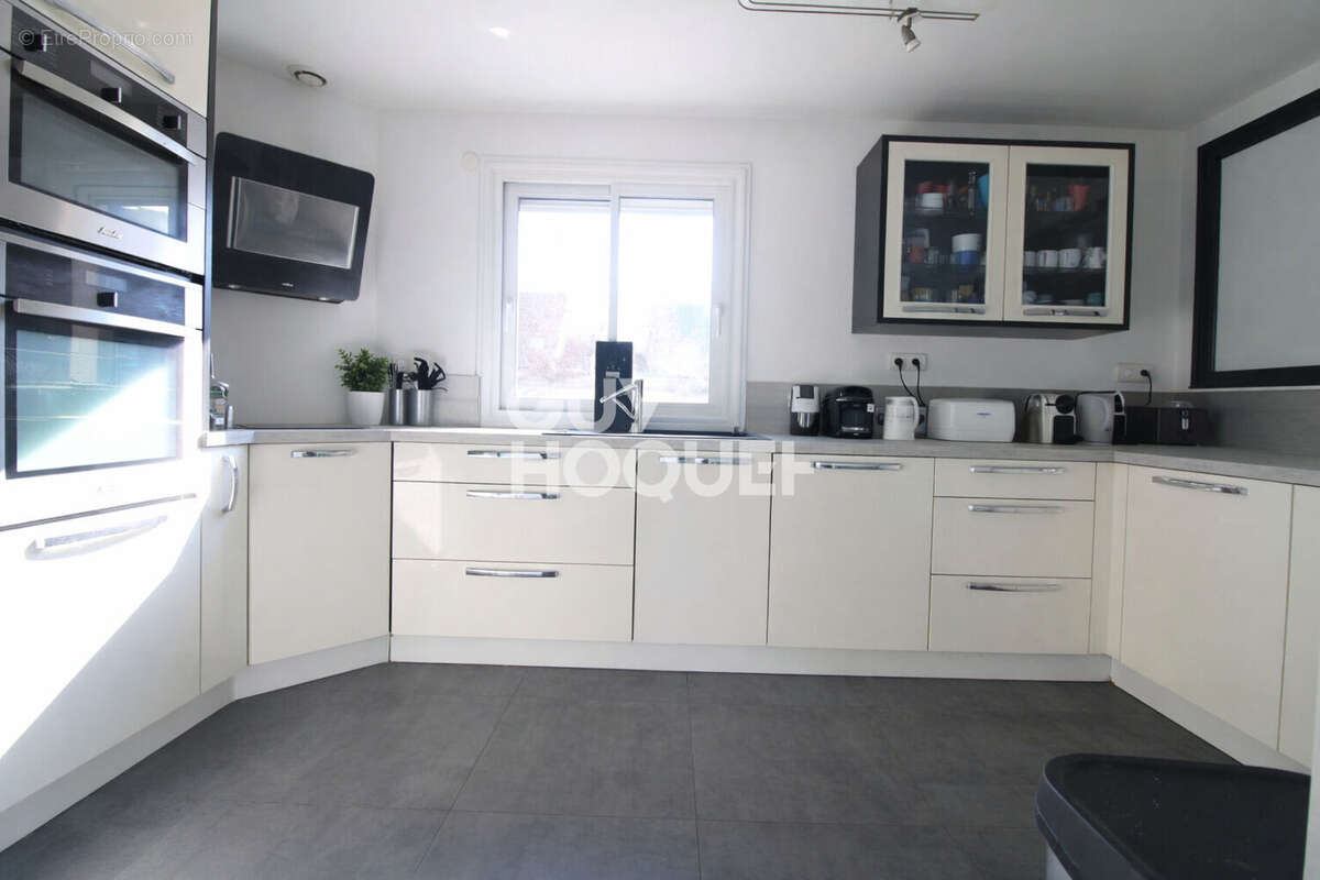 Maison à BRIE-COMTE-ROBERT