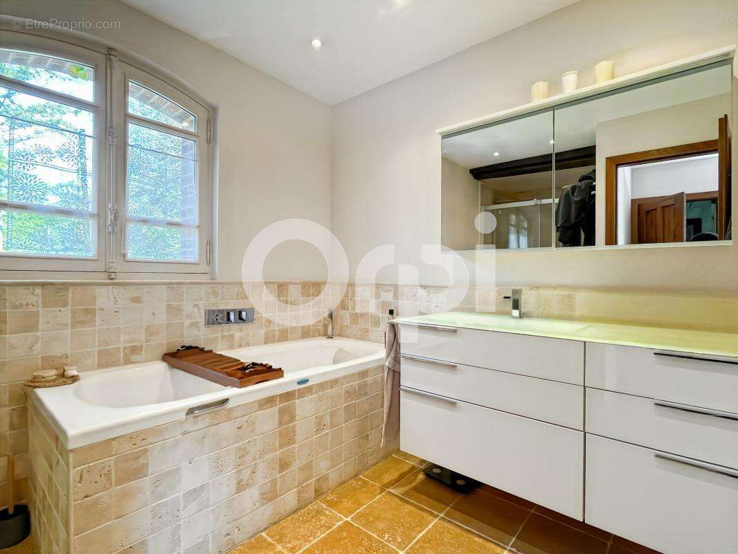 Maison à TOURNEVILLE