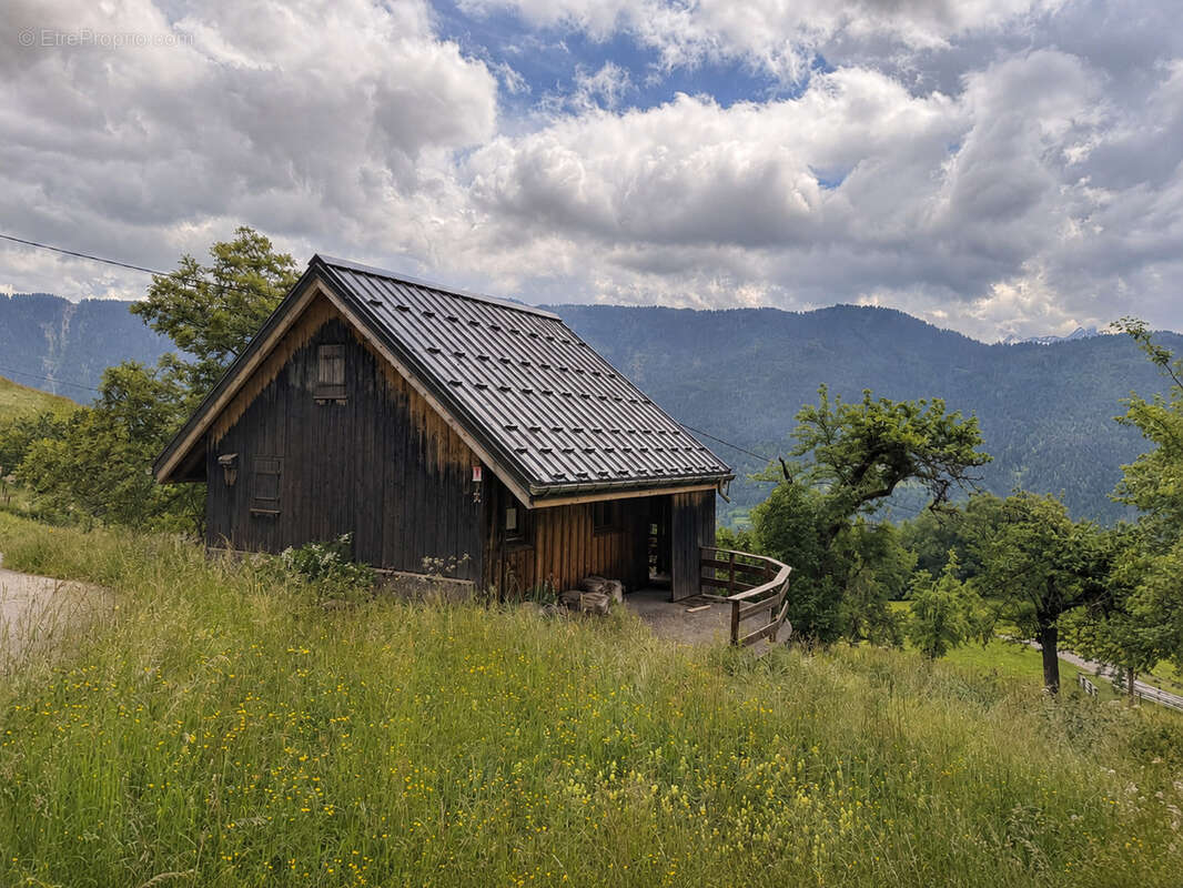 Maison à UGINE