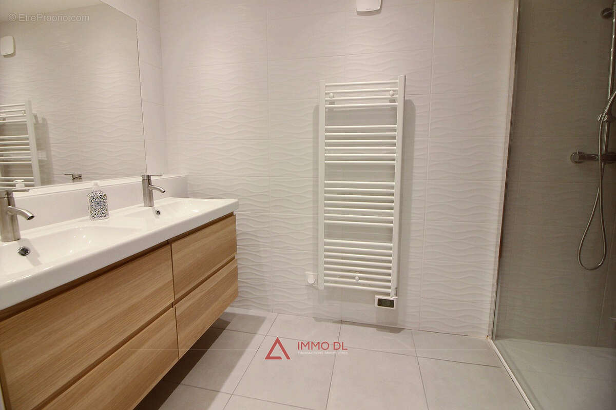 Appartement à MARSEILLE-12E
