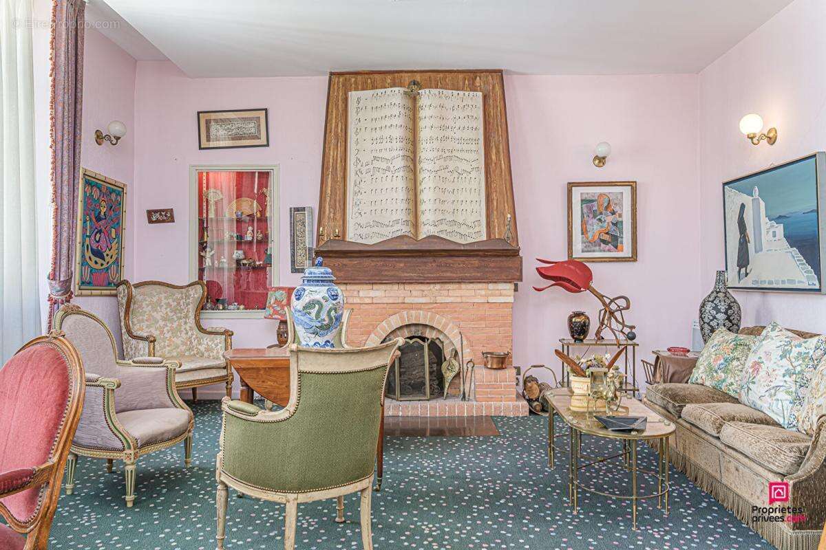 Appartement à MARSEILLE-1E