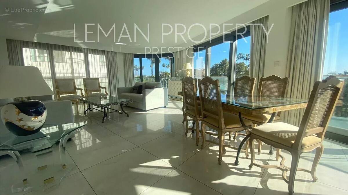 Appartement à CANNES
