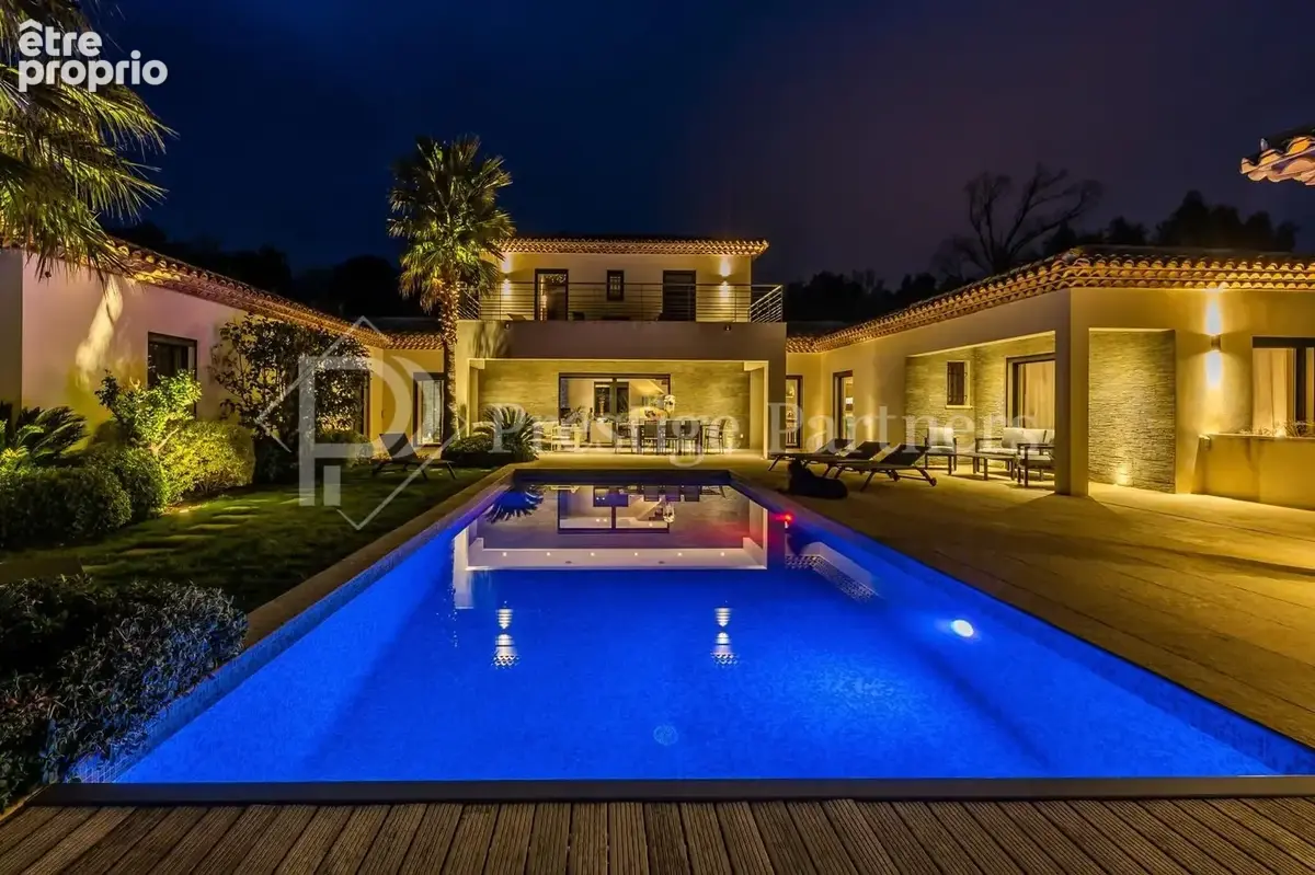 Villa d’exception avec piscine, espace bien-être et jardin paysager   Le Plan-de-la-Tour - photo 5