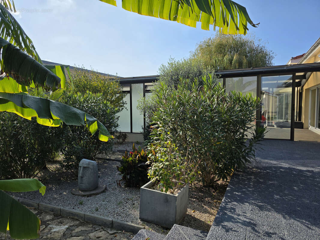 Maison à PONT-DU-CHATEAU