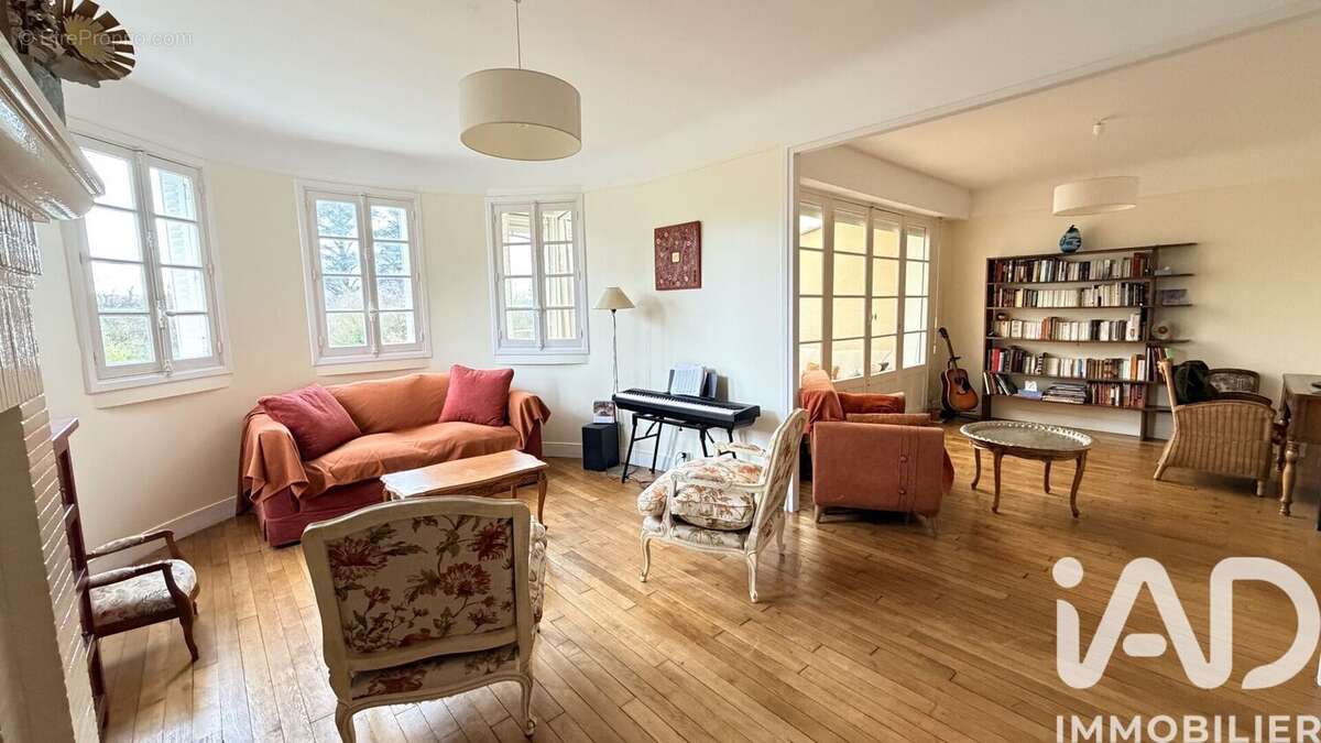 Photo 8 - Maison à VAUX-LE-PENIL