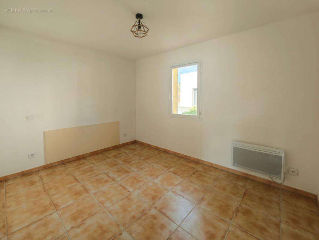 Villa T4 avec piscine et garage - photo 5