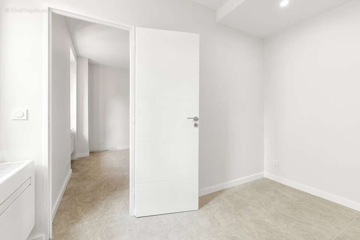 La Turbie - Appartement 2P de 26 m² entièrement rénové -  Location saisonnière autorisée - photo 4