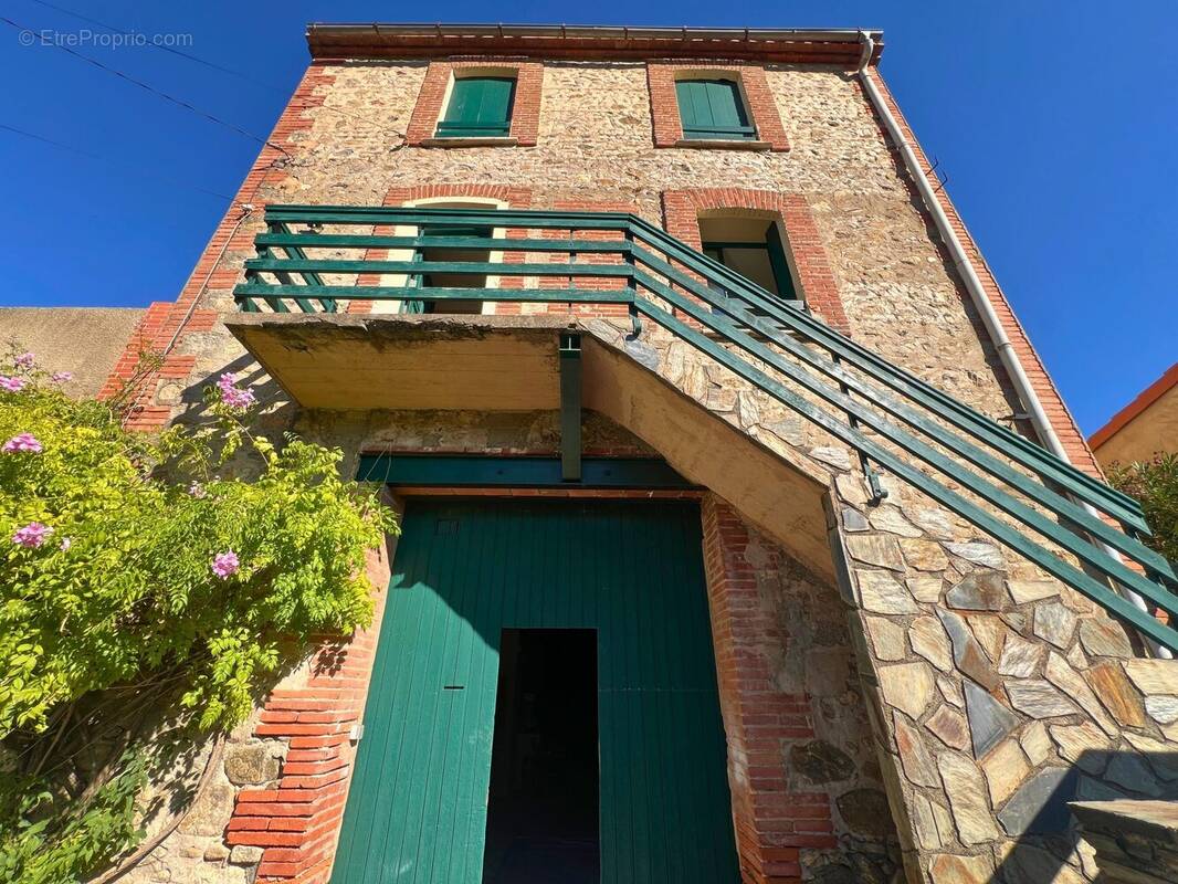 Maison à LAROQUE-DES-ALBERES