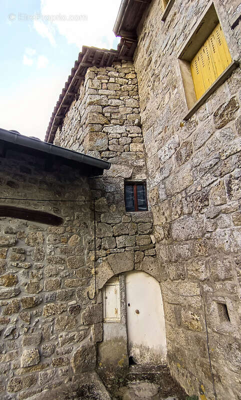 Maison à LABASTIDE-SUR-BESORGUES