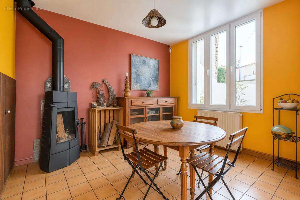 Maison calme avec jardin et stationnement, Fontenay - photo 9