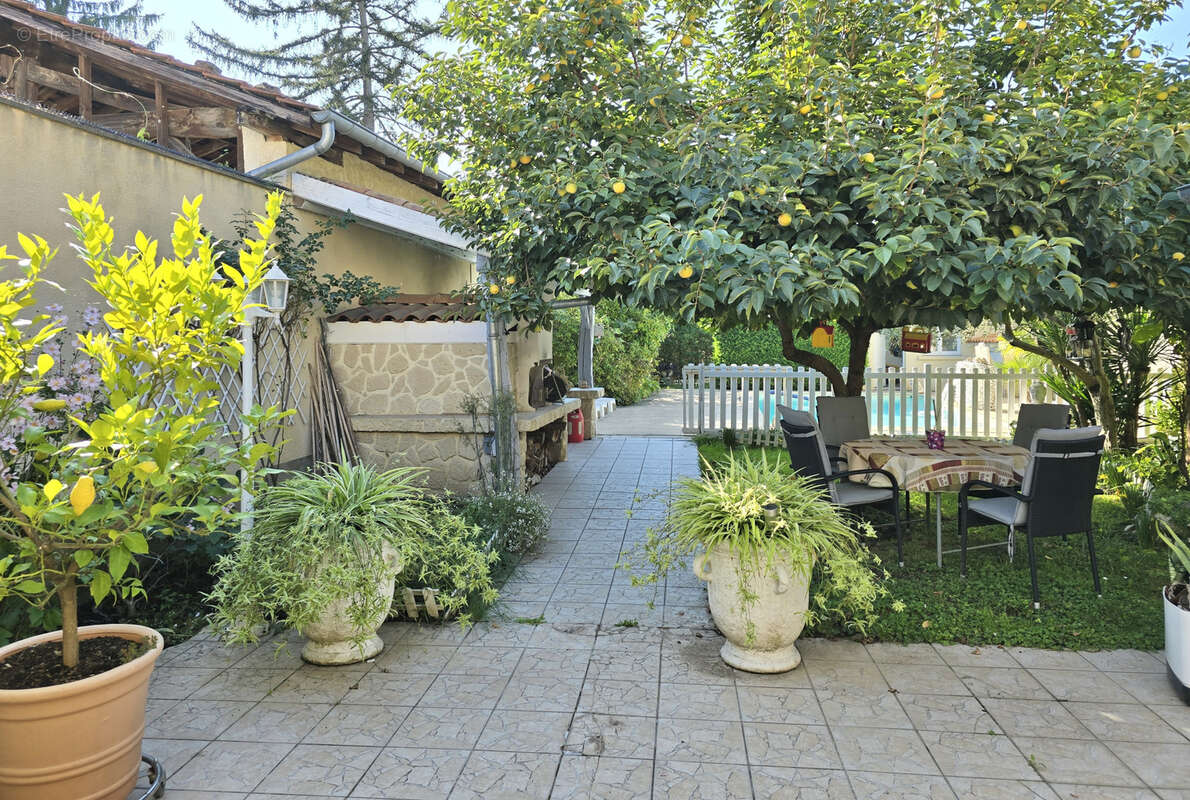 Maison à SAINT-DIDIER-SUR-CHALARONNE