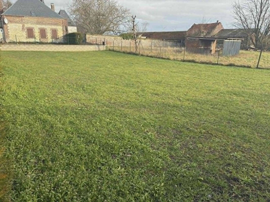 Terrain à AUTREMENCOURT