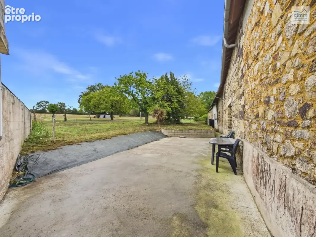 Longère en pierre de 111 m² sur un terrain de 7312 m² - photo 17
