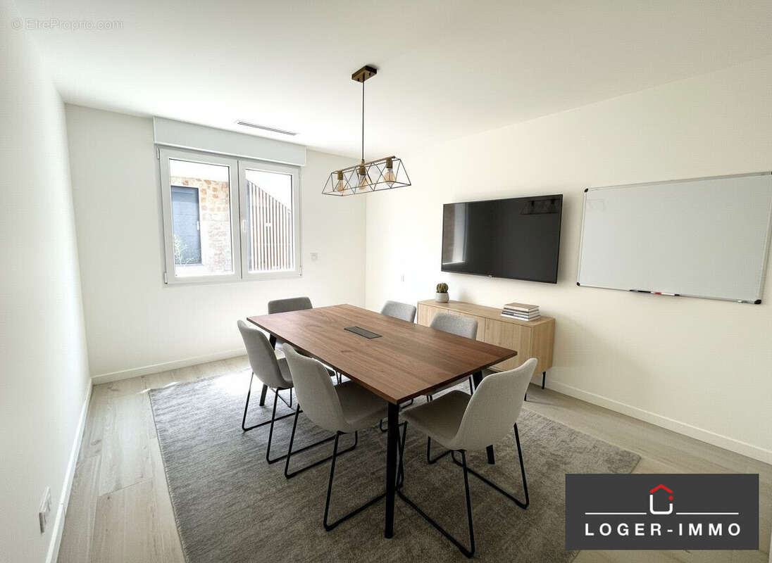 Commerce à LE PERREUX-SUR-MARNE