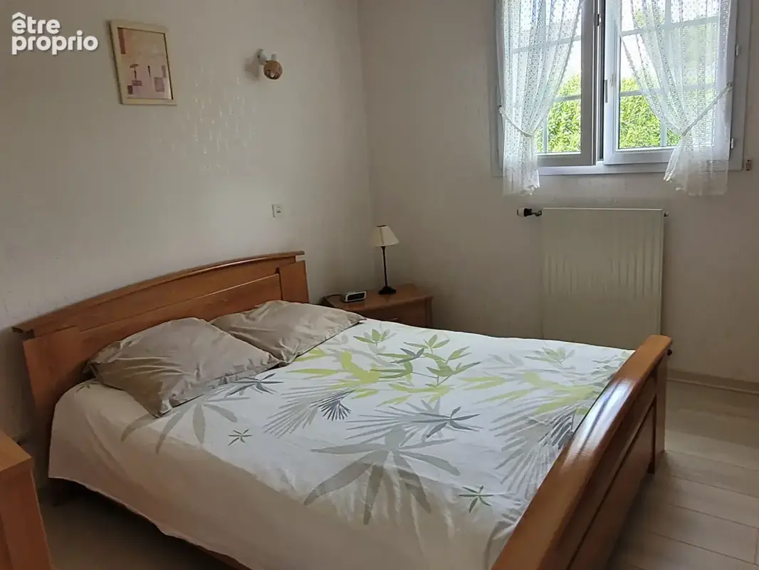 A vendre Bignan, maison 139m², 5 chambres, terrain d'environ 4365m² - photo 5