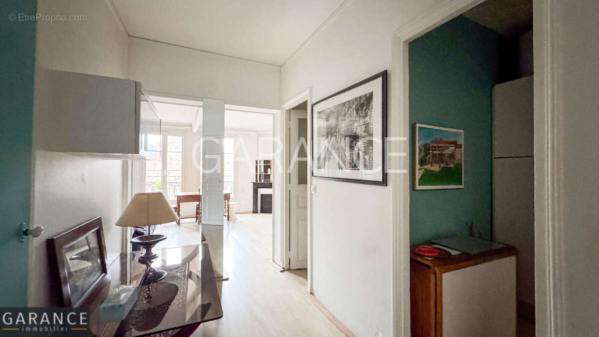 Appartement à PARIS-14E