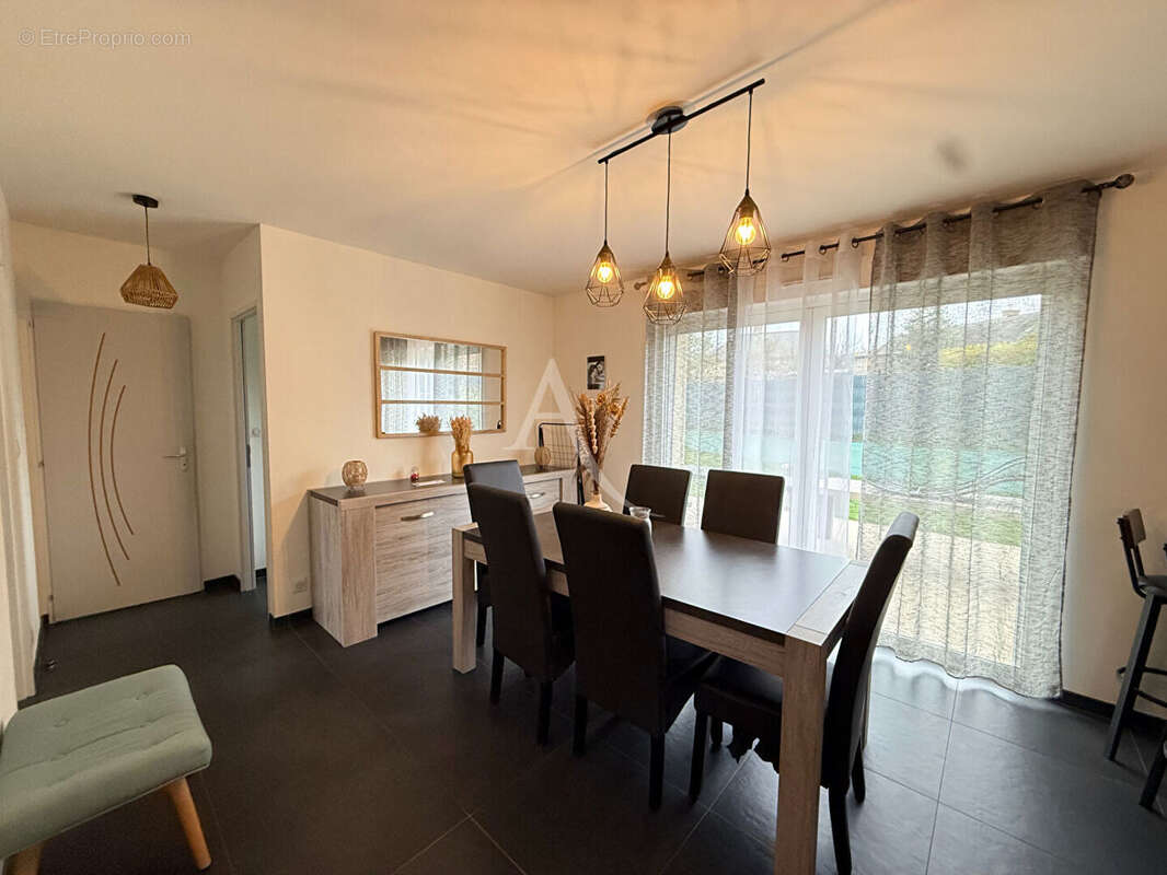 Maison à BOUERE