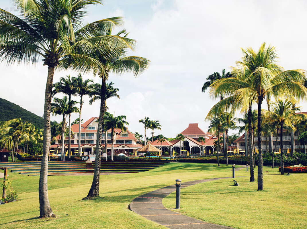 Appartement à SAINTE-LUCE