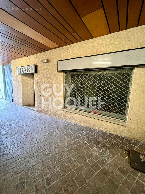 Commerce à AIX-LES-BAINS